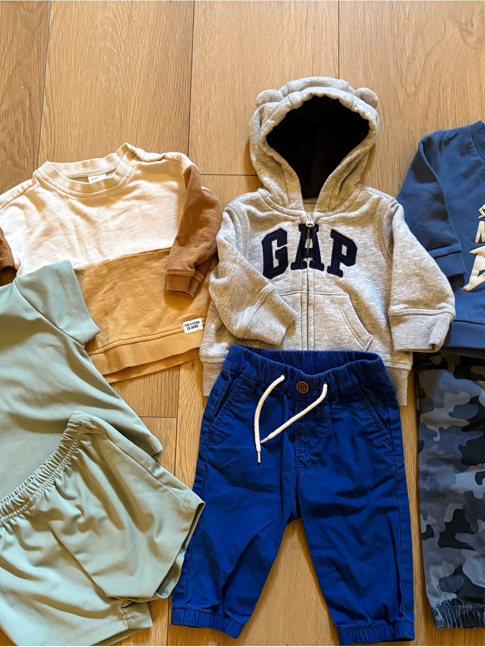 BABY 3-6 Month clothing lot, baby gap, H&M, brand new cotton on, and etc